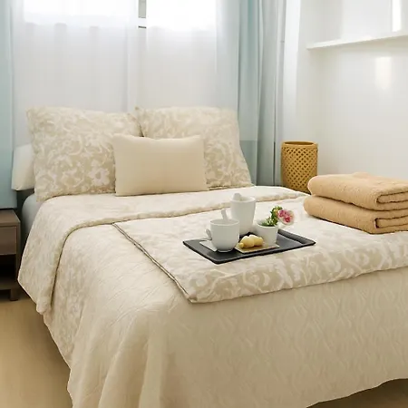 Metro Gambetta アパート パリ