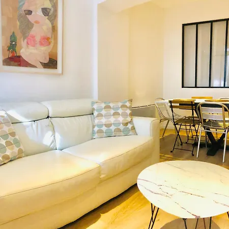 Metro Gambetta Apartamento