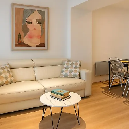 Apartament Metro Gambetta Paryż